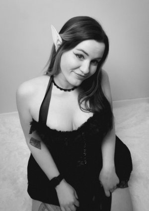 Concealedbones Photo #13