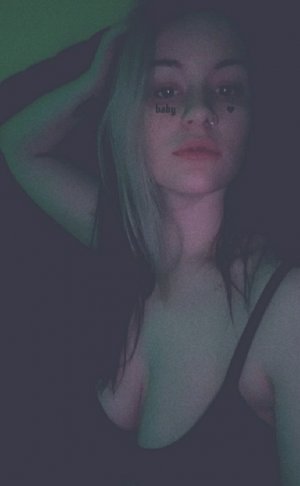 Concealedbones Photo #26