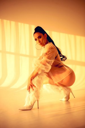 Sugey Abrego Photo #14