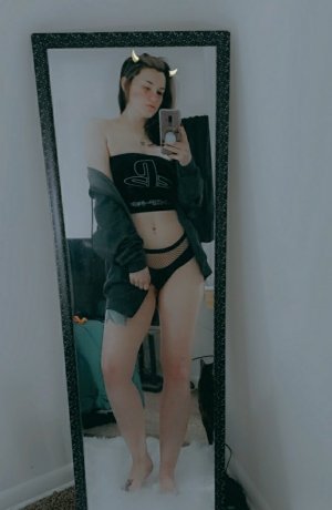 Concealedbones Photo #35