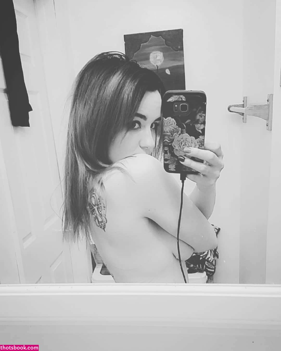 Concealedbones Photo #74