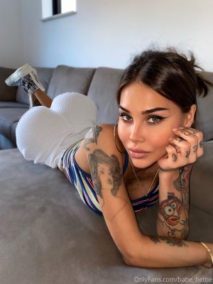 Elizabeth Definhy Post #15