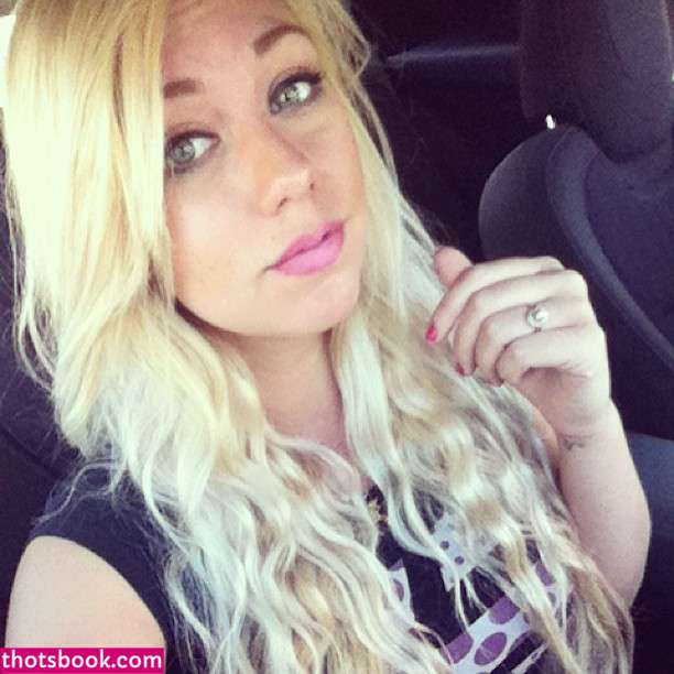 Nicole Skyes Photo #10