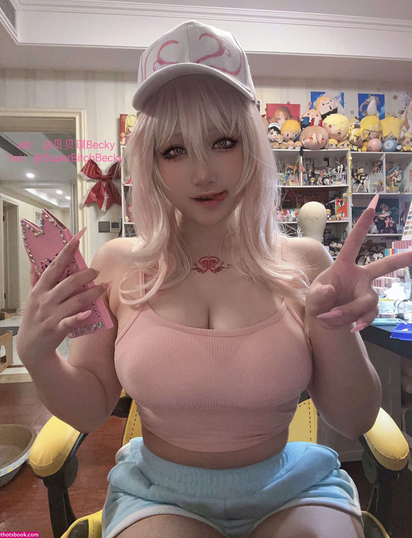 Superbitchbecky Photo #21