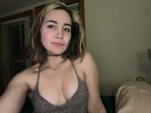 Erin Postsoffice Photo #4