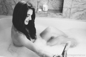meganmarx Photo #13