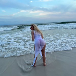 Therealmiasnow Photo #15