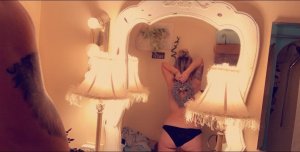 th3dimestorecowgirl Photo #15