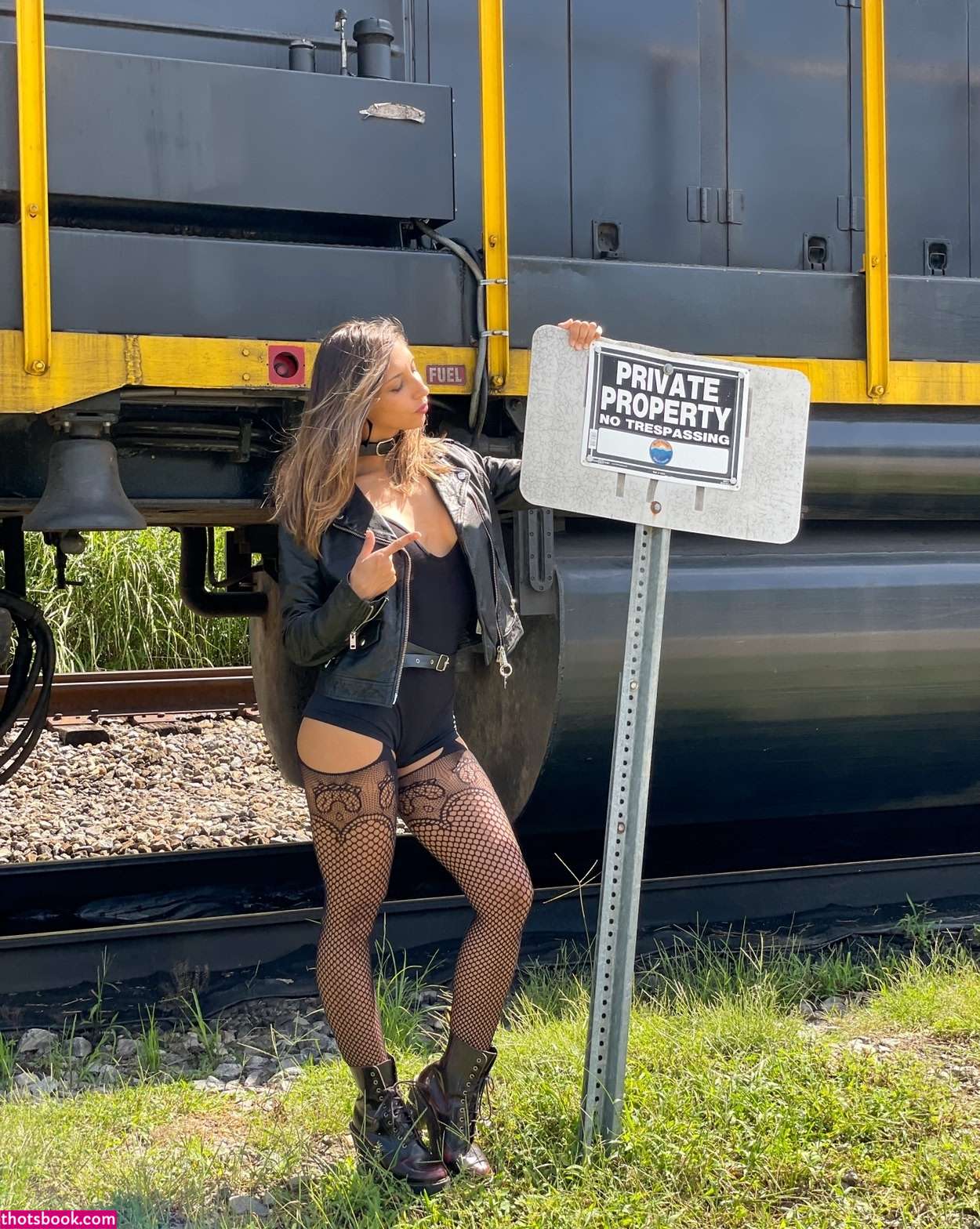 littlefitdevil Photo #26