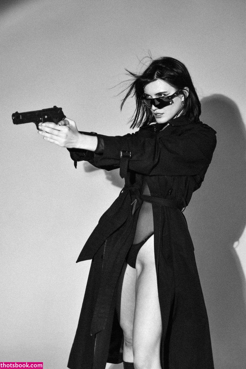 Anannke Anna Photo #11