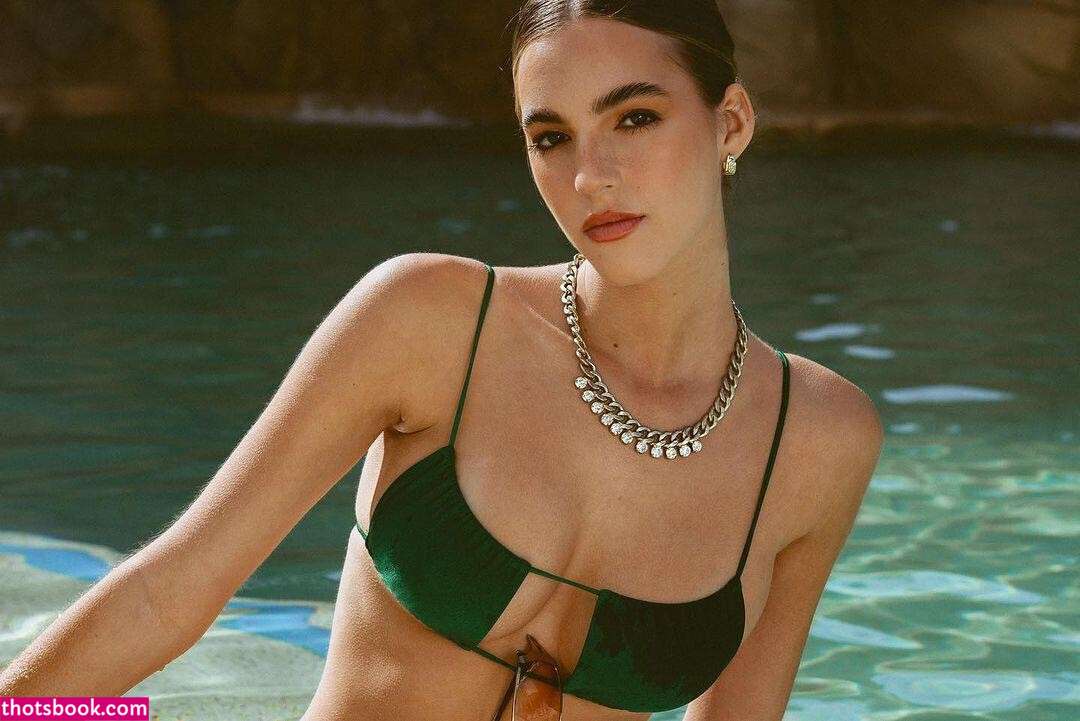 Emily Feld Photo #30