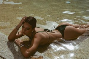 Emily Feld Photo #34