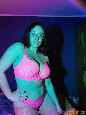 Cumonveronica Photo #47