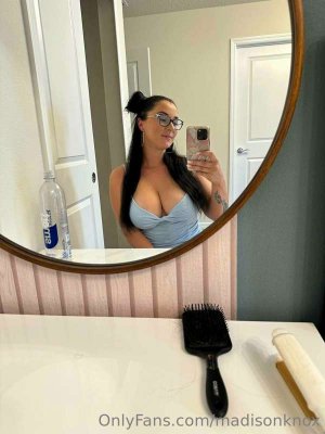 madisonknox Photo #42