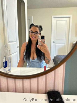 madisonknox Photo #43