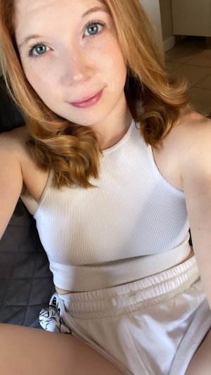 Peachy Noel Photo #9