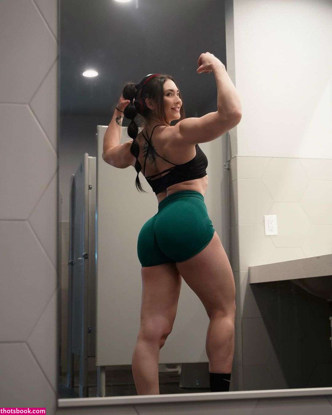 Ecilee Wech Photo #2