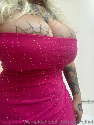 Stupidandhot Photo #2