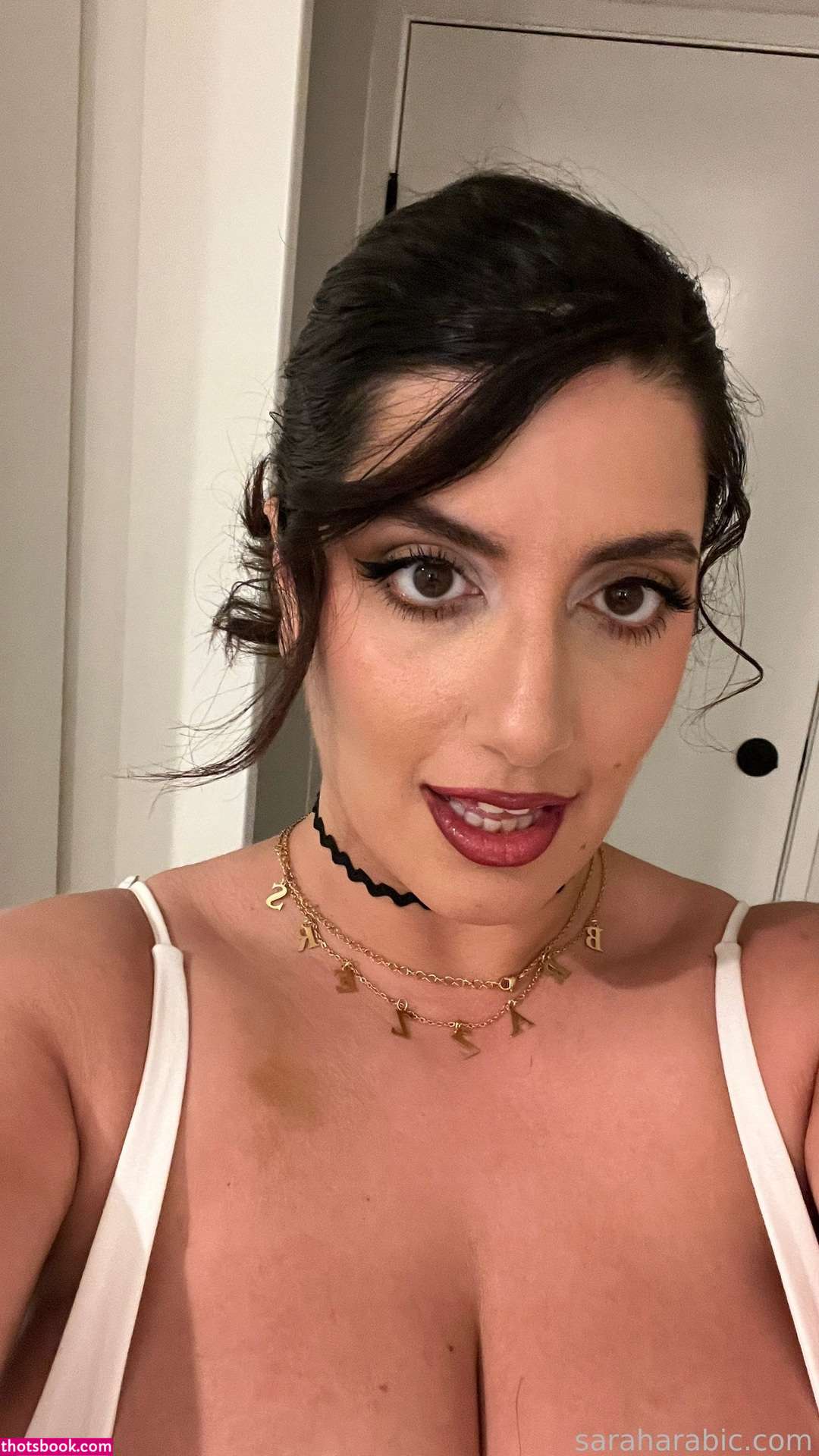 Sarah Arabic Photo #9