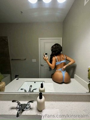 Kinllley Kinsrealm Photo #44