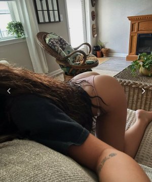 Kinllley Kinsrealm Photo #46