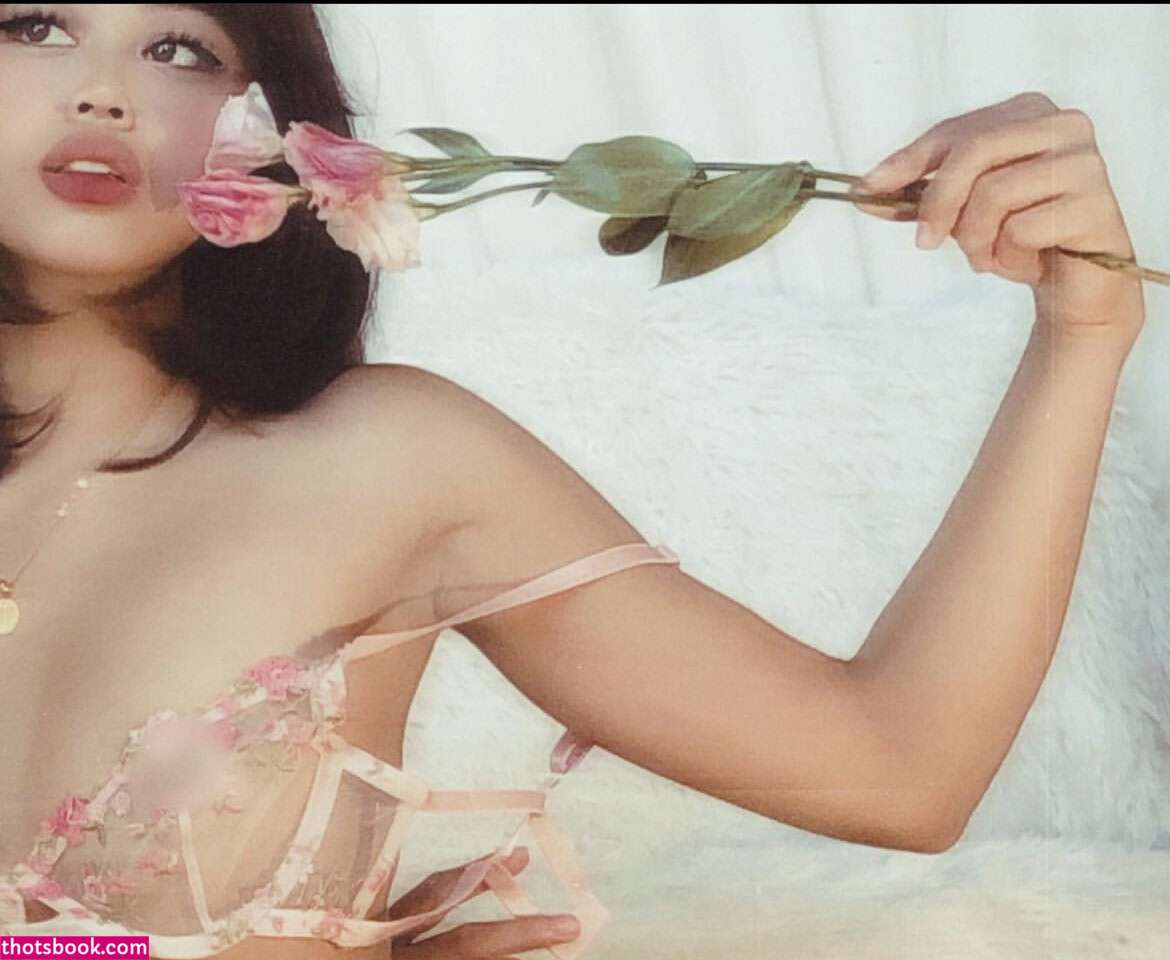 Pheeeebbbbss Photo #7