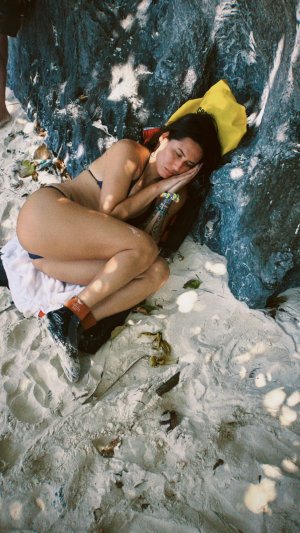 Khalyla Kuhn Photo #26