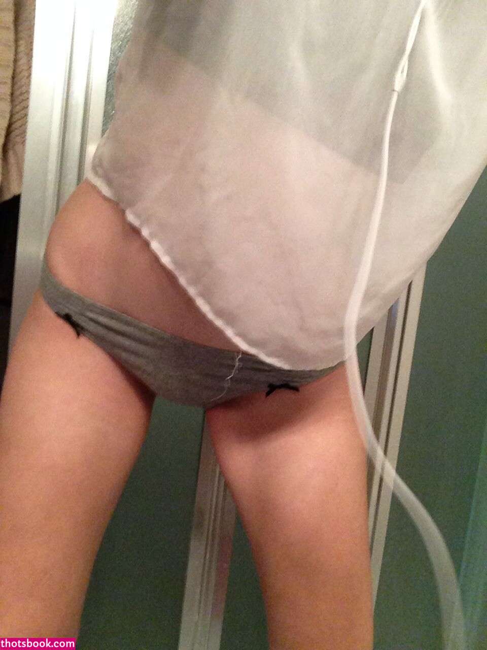 Arils Chest Photo #64