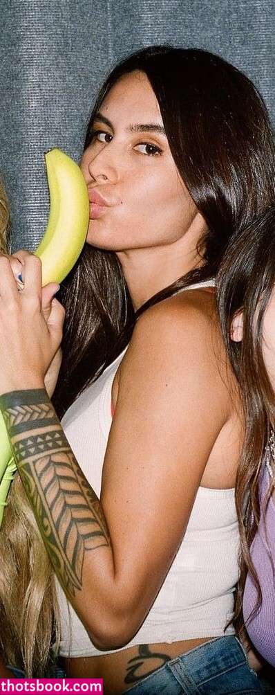 Khalyla Kuhn Photo #35