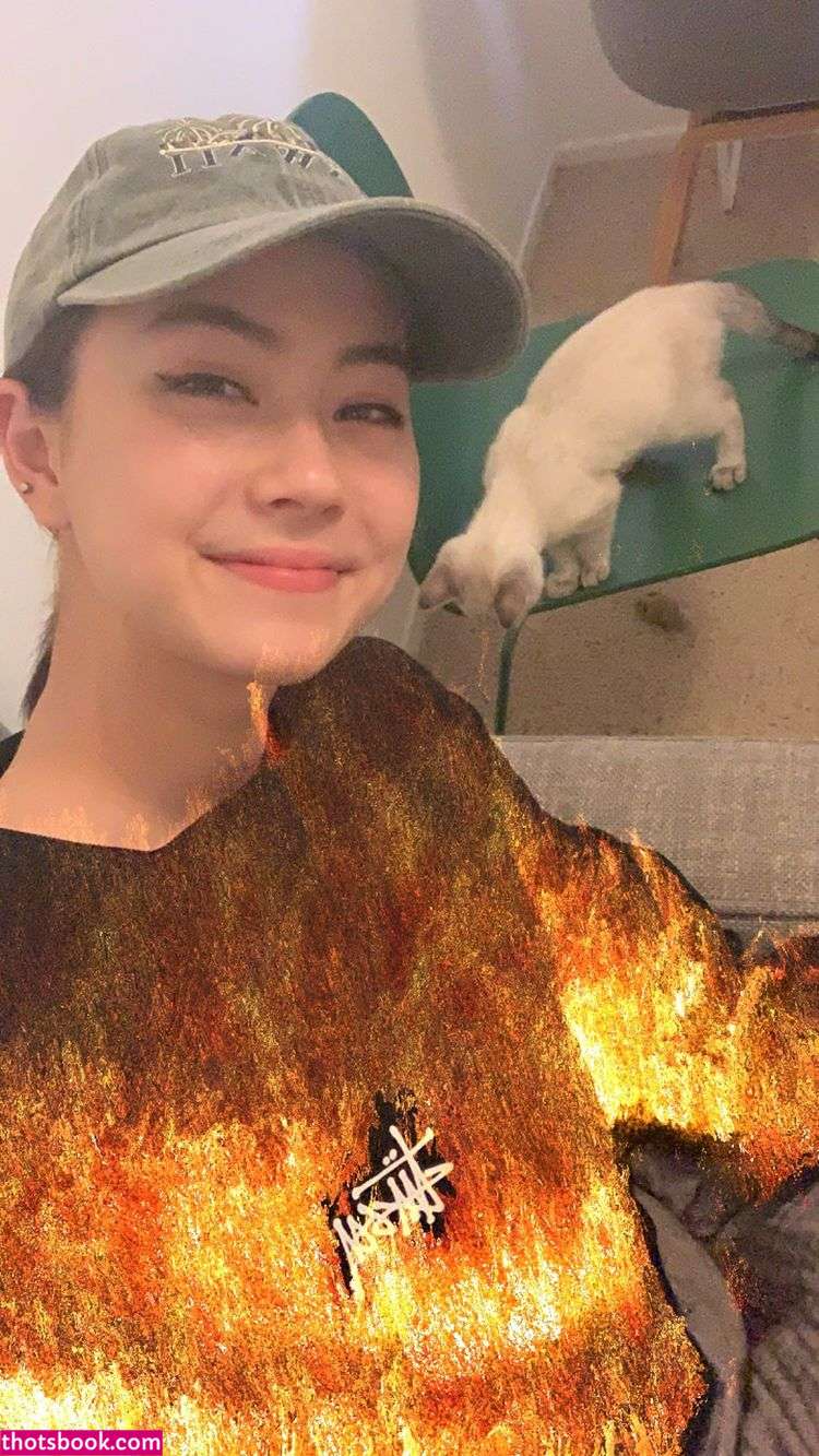 Lauren Tsai Photo #7