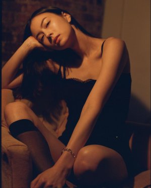 Lauren Tsai Photo #35