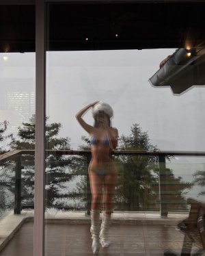 Oanhdaqueen Photo #37