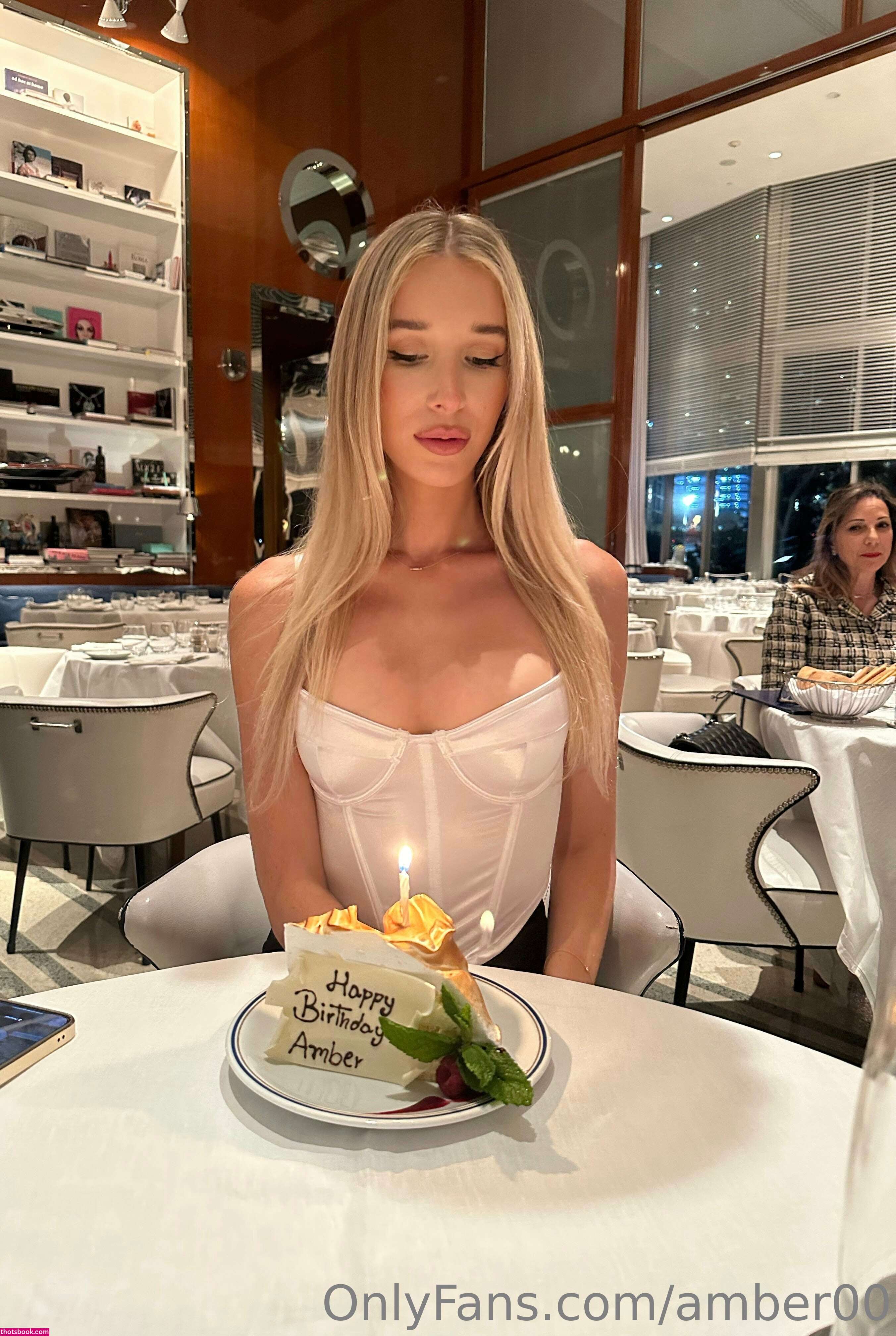 Godessamber Photo #39