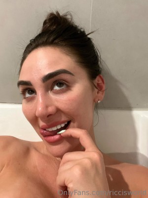 Pretti Ricci Photo #55