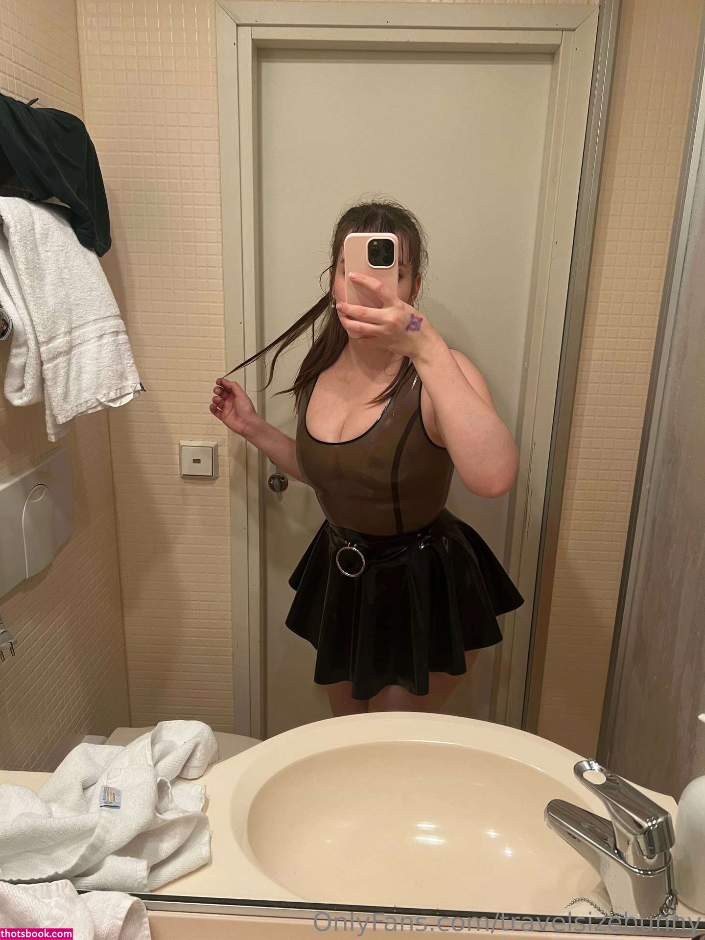 Travelsizebunny Photo #55