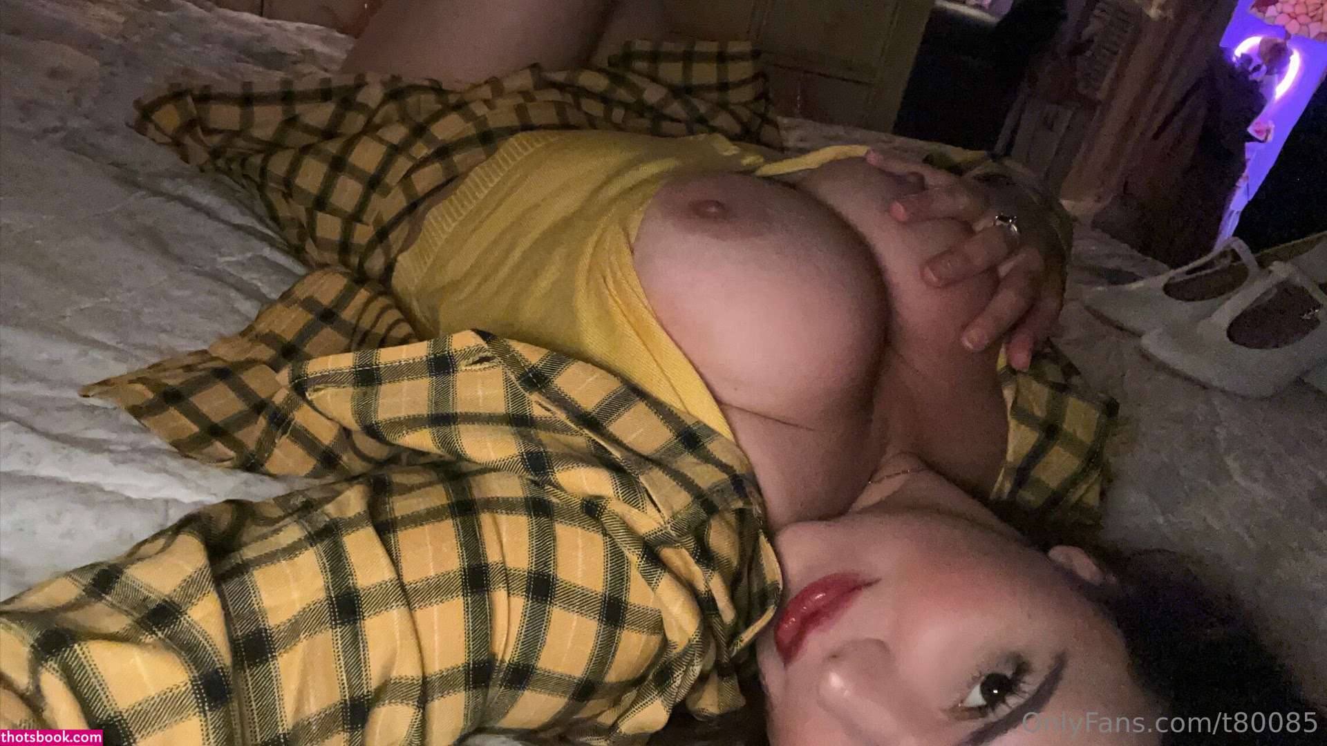 Vanessinator Photo #26