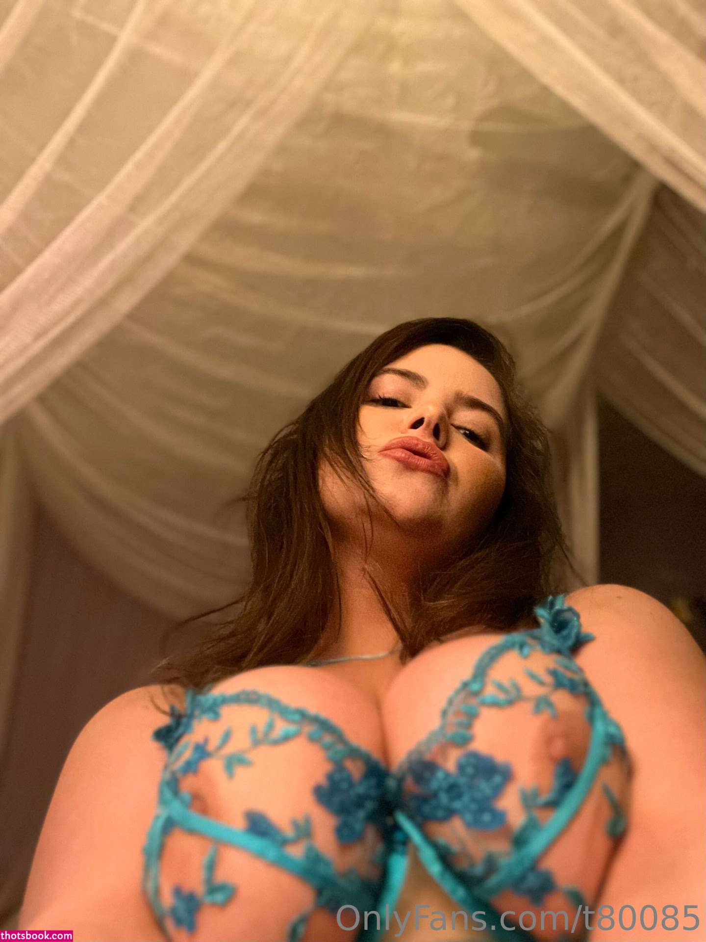 Vanessinator Photo #165