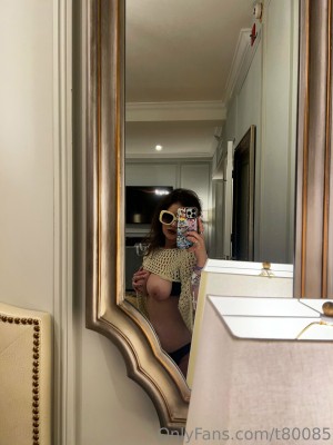 Vanessinator Photo #241