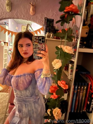 Vanessinator Photo #243