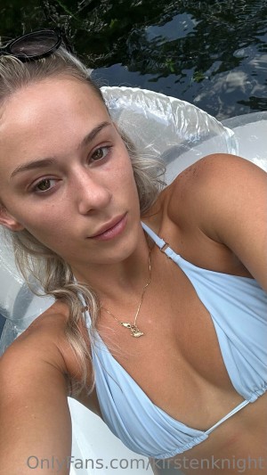 Kirsten Knight Photo #9