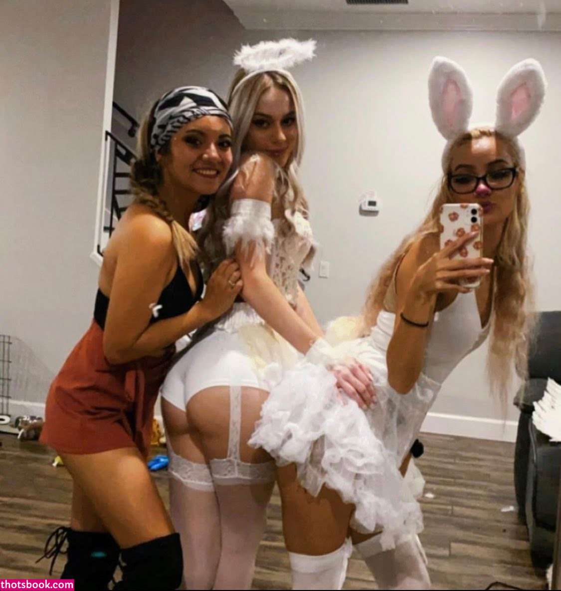 Kirsten Knight Photo #61