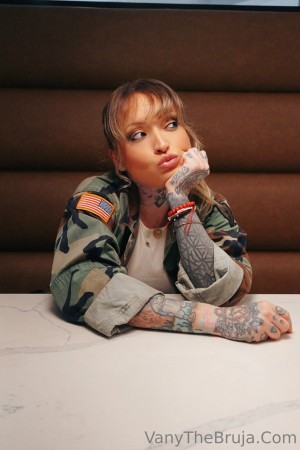 Vany Vicious Photo #11