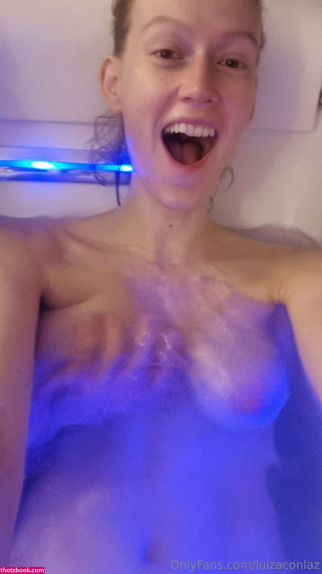 luizaconlaz Photo #180