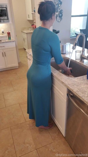 sexywife08 Photo #9