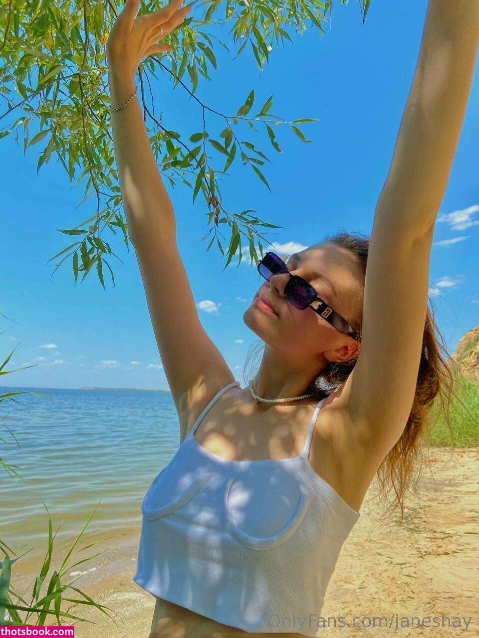 Jane Shays Photo #93