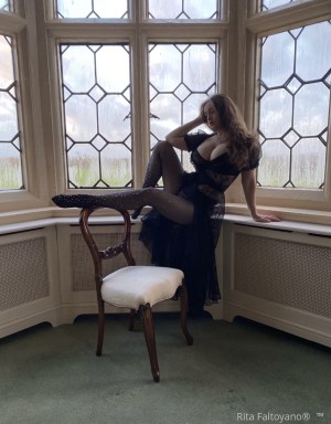 Rita Faltoyano Photo #114