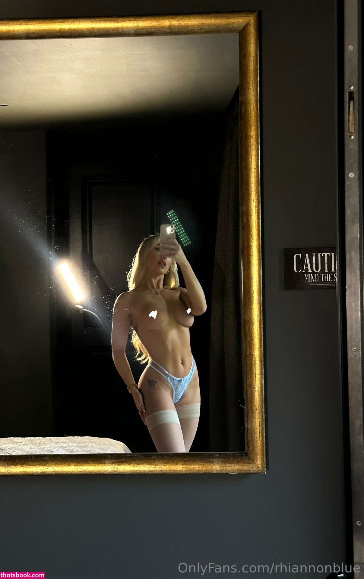 Rhiannon Blue Photo #546