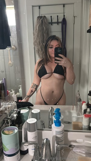 Curvyllama Photo #83