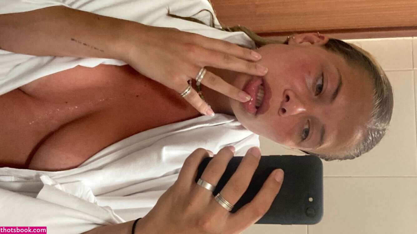 Sofie Wortelboer Photo #24