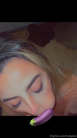 freakydesi Photo #10